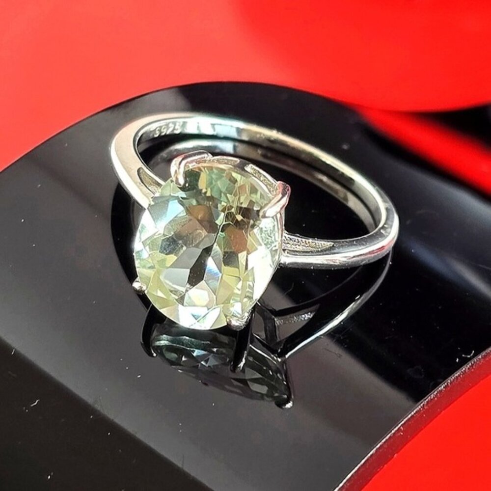 925 Sterling Silver Ring with Natural Green Amethyst 12x10mm